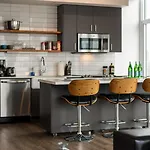 Luxury 1Bedroom 1Bath Pearl District