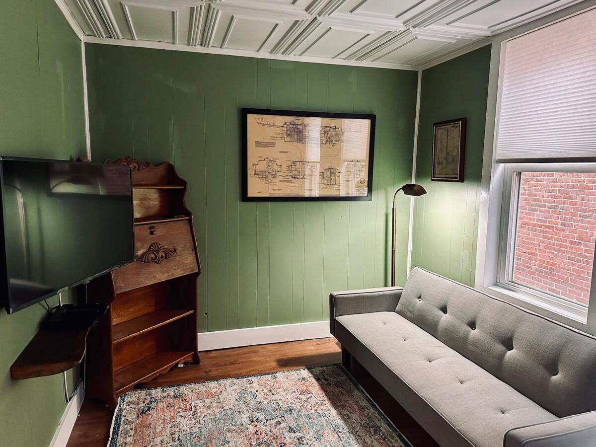 Walkable Near Downtown 1 Bedroom Portland
