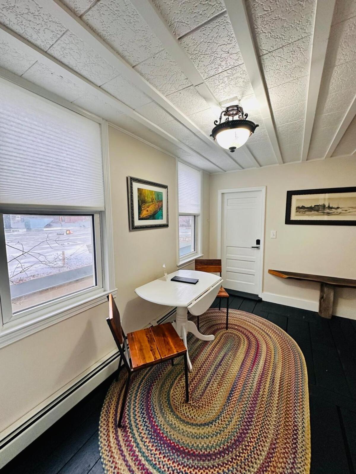 Apartment Walkable Near Downtown 1 Bedroom