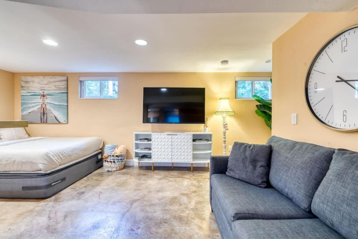 Collection - Private Underground Getaway - 92 Walkscore Holiday home Portland
