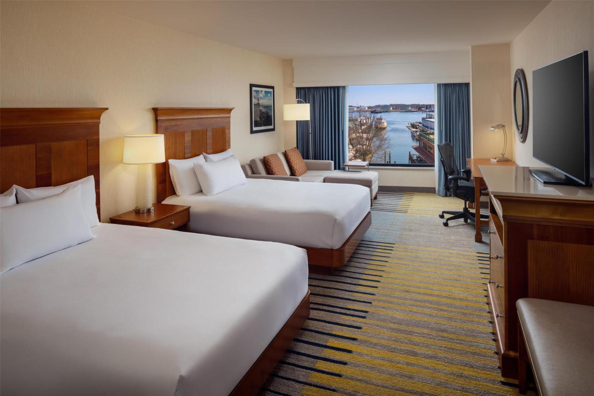 Hilton Garden Downtown Waterfront Hotel Portland