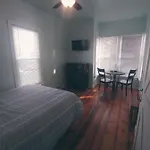 East Bayside/ Munjoy - Charming Downtown Escape