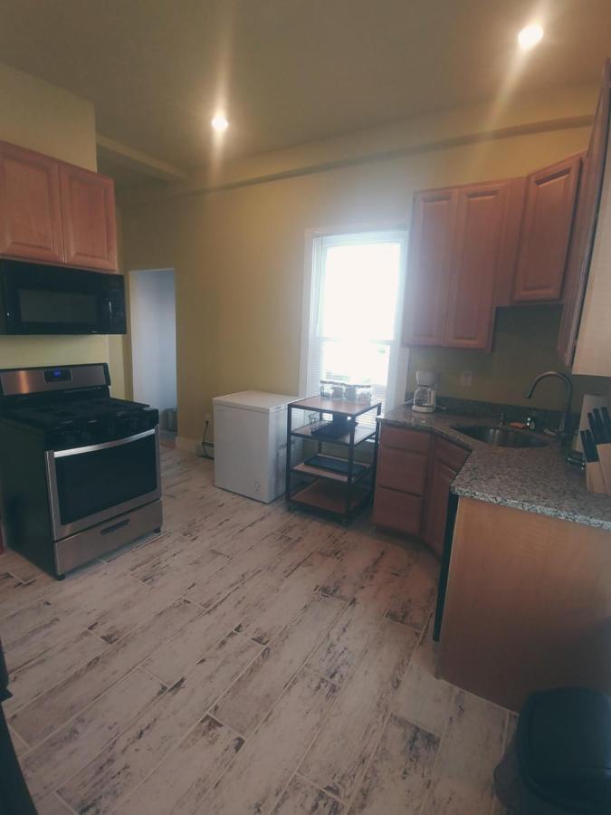 Apartment East Bayside/ Munjoy - Charming Downtown Escape *