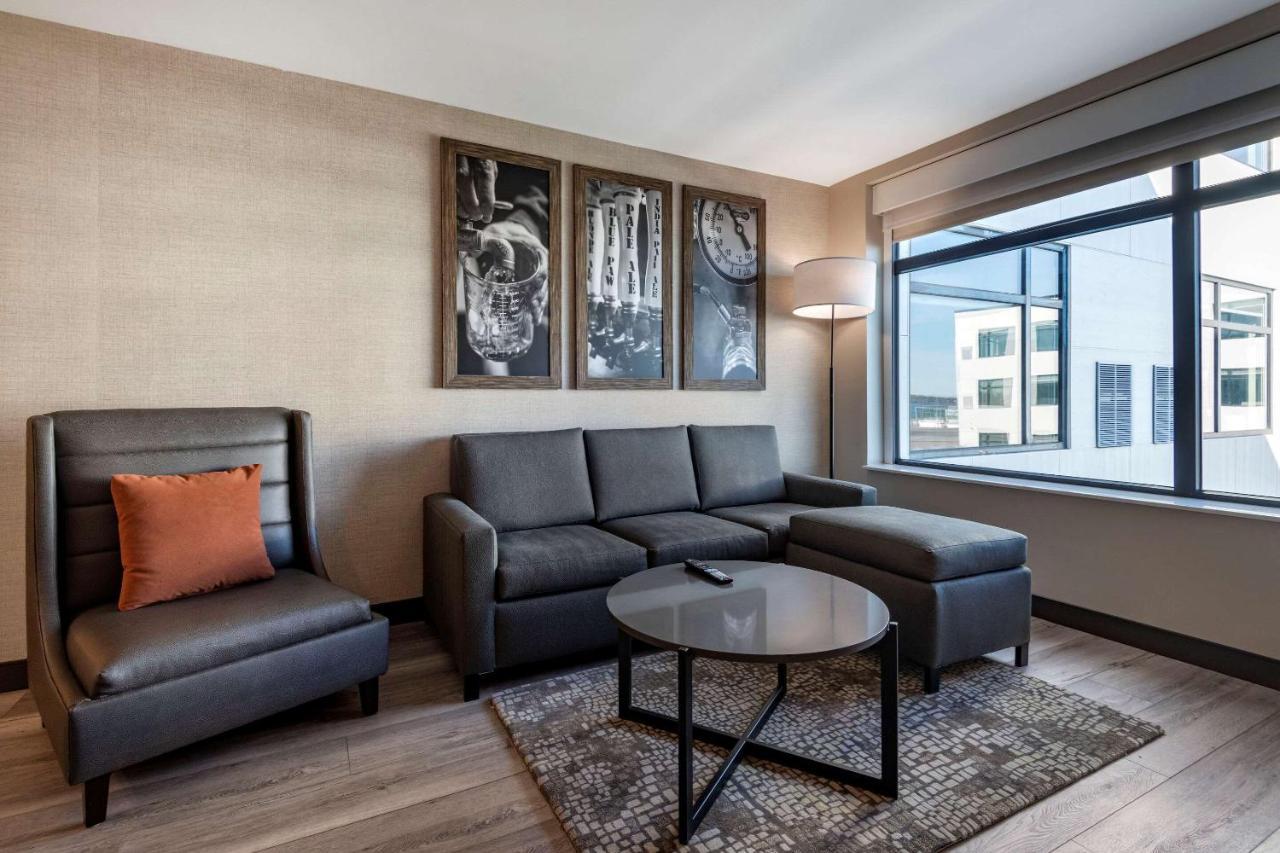 Cambria Downtown Old Port 3*